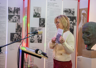 Drs. Linda Kohn (Inhaberin des Internationaal Literatuur Bureau, Amsterdam)