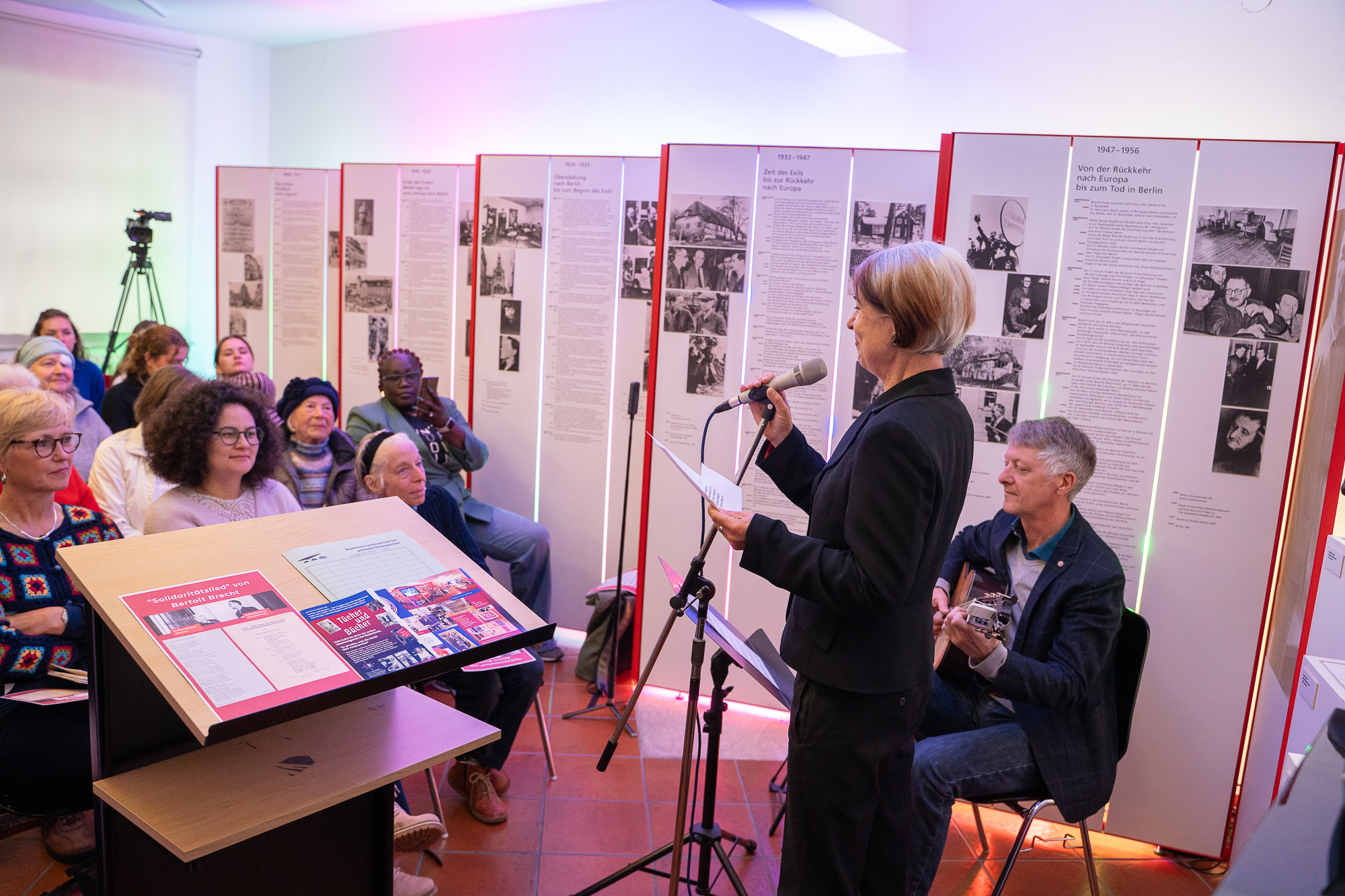 Bilder der Matinèe am 12. April – Auf den Spuren von Brechts „Solidaritätslied“ – 1933/1934: Hein Kohn und Ernst Busch